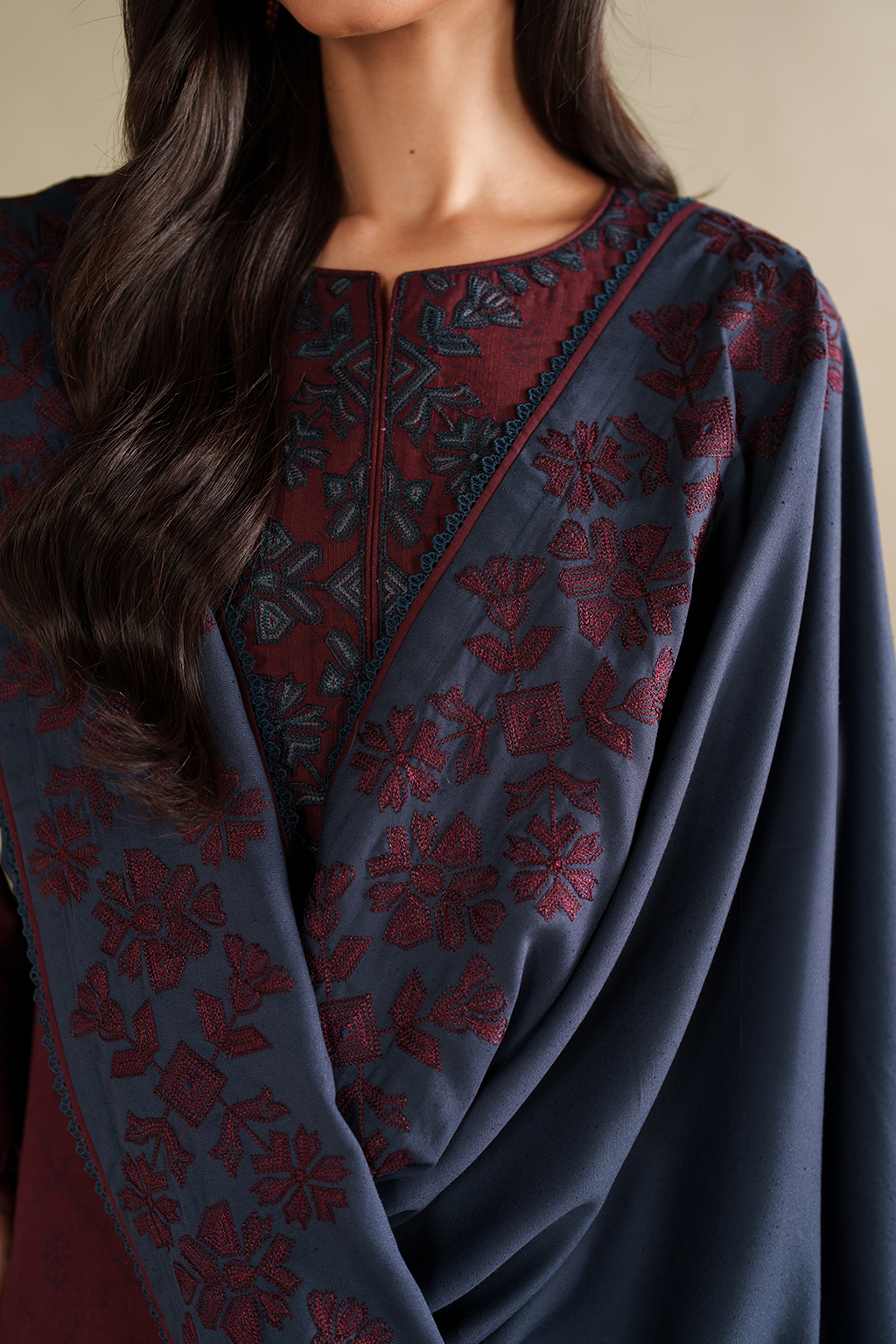 Iznik | Winter Chapter 25 | UE-592 Printed Khaddar