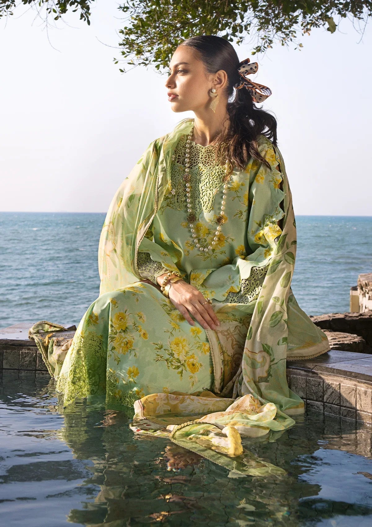 ELAF Signature Embroidered Lawn 3Pc Suit ESL-06B MAJESTIC NOVA