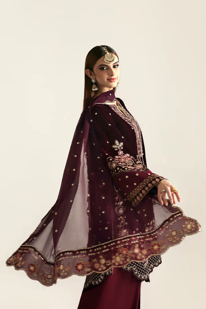 Emaan Adeel | Zarposh Velvet Collection | KANWAL