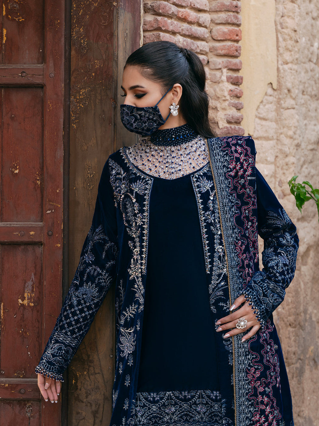 Flossie | Siara Velvet Formals | V-106 - B - House Of Hania