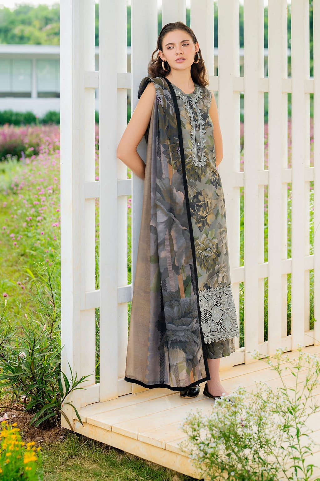 Baroque | Embroidered Lawn | SF-4218