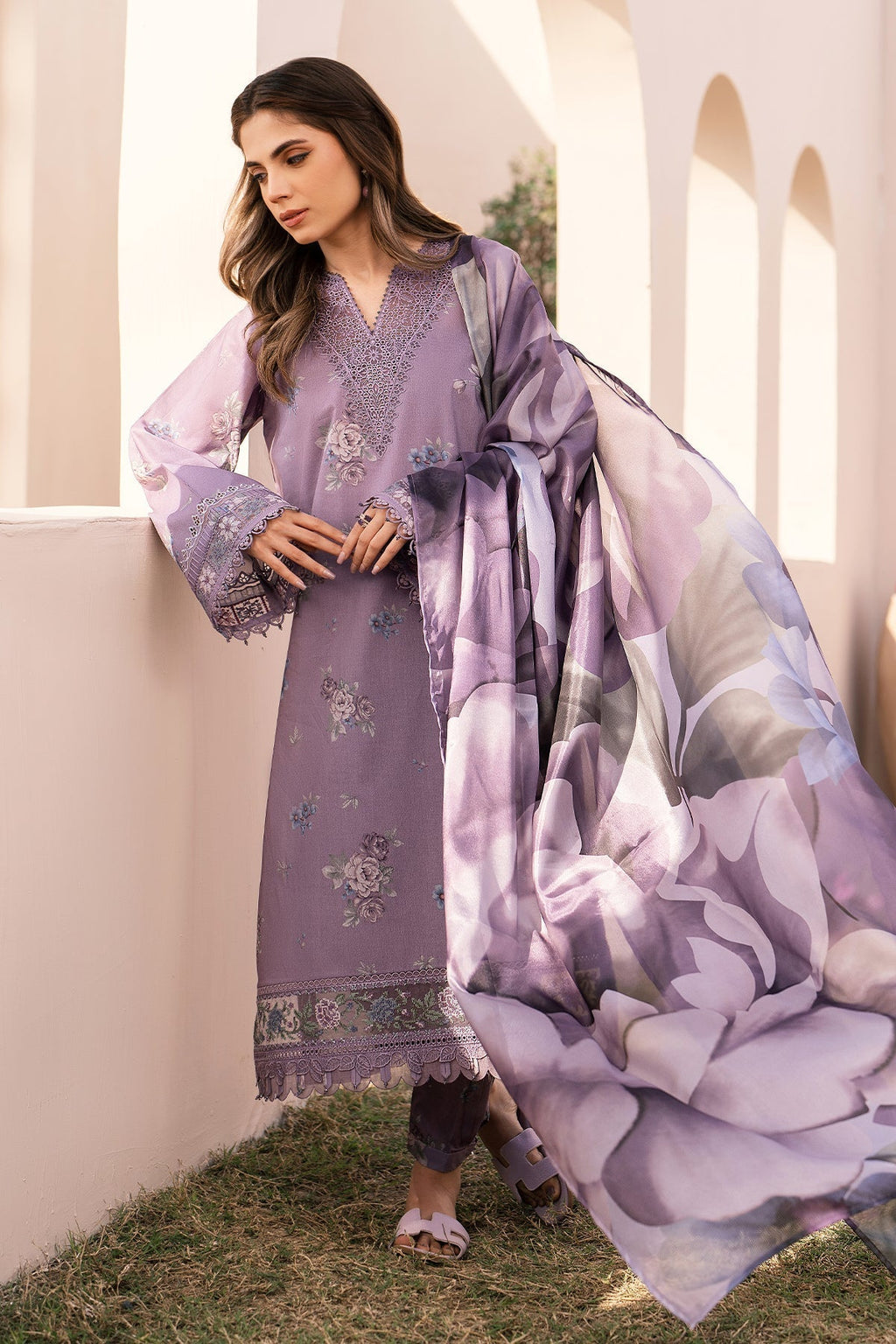 Baroque | Embroidered Lawn | SF-600
