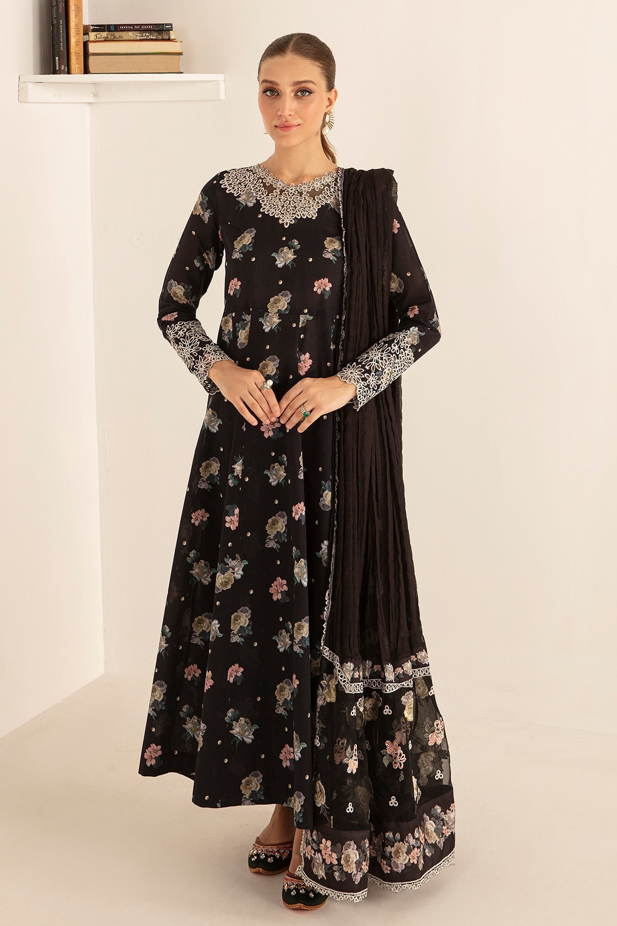 Baroque | Embroidered Lawn | SF-406