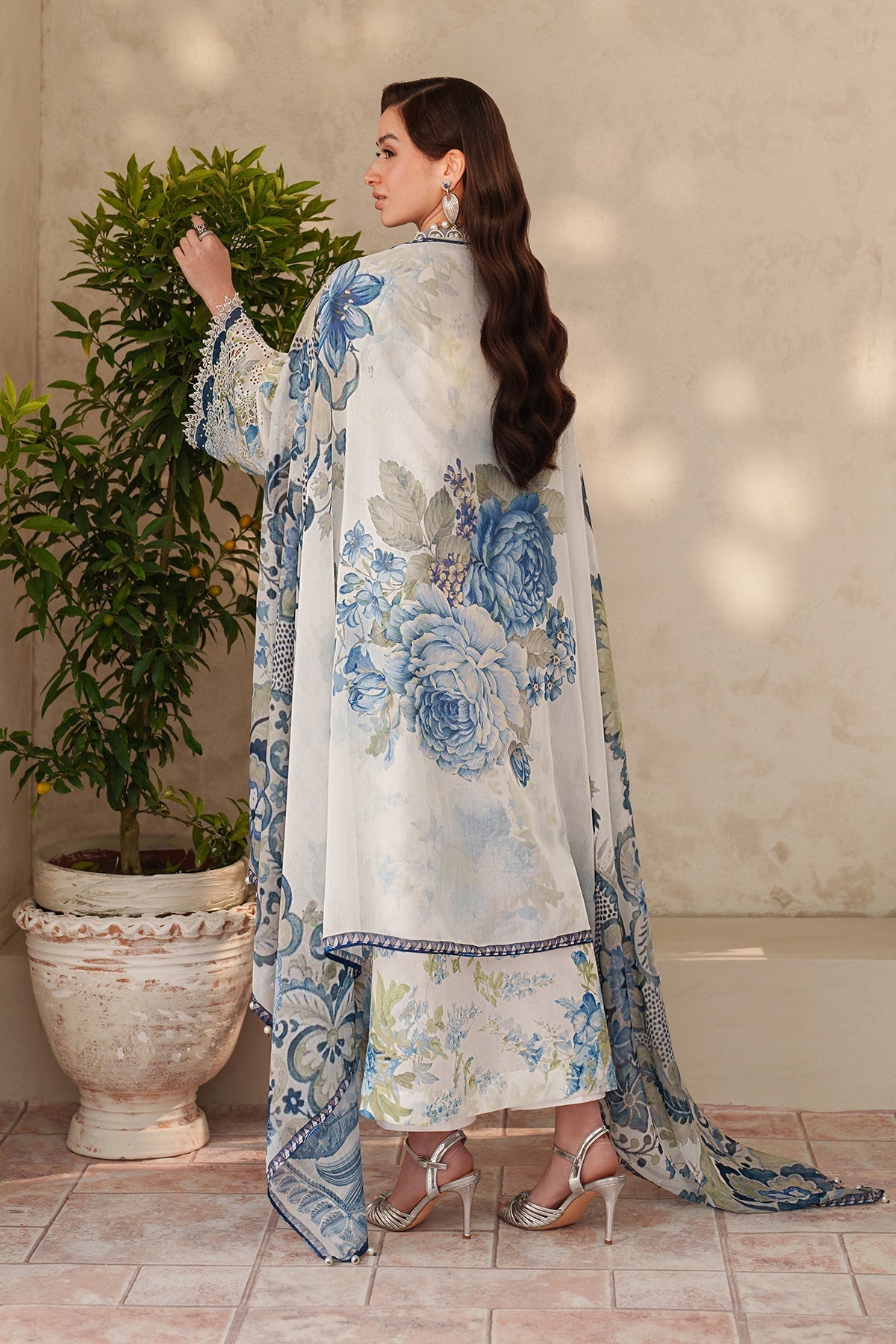 Baroque | Embroidered Lawn | SF-4401