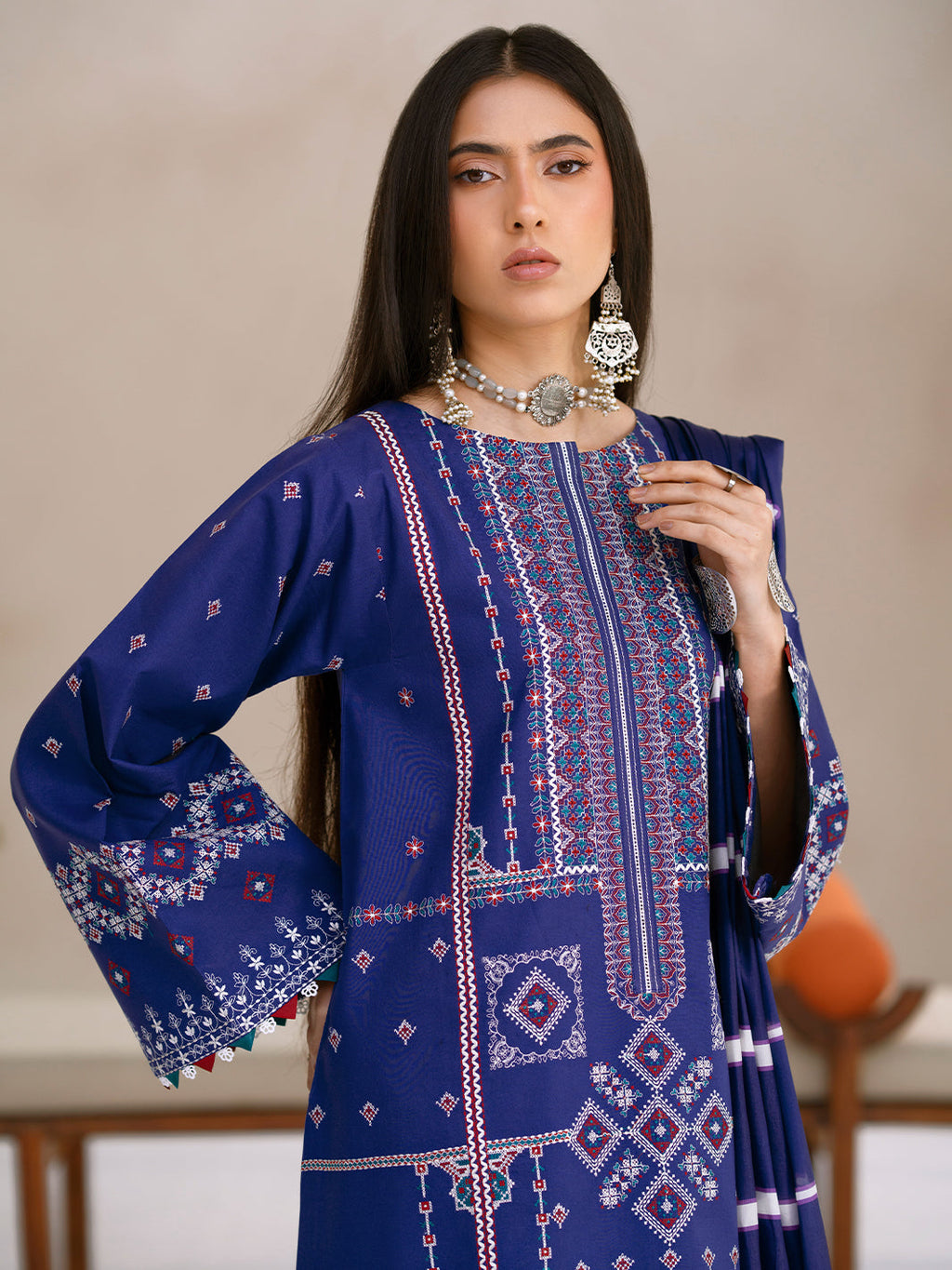 Bin Ilyas | Aaina Summer Edit 25 | 84 - B