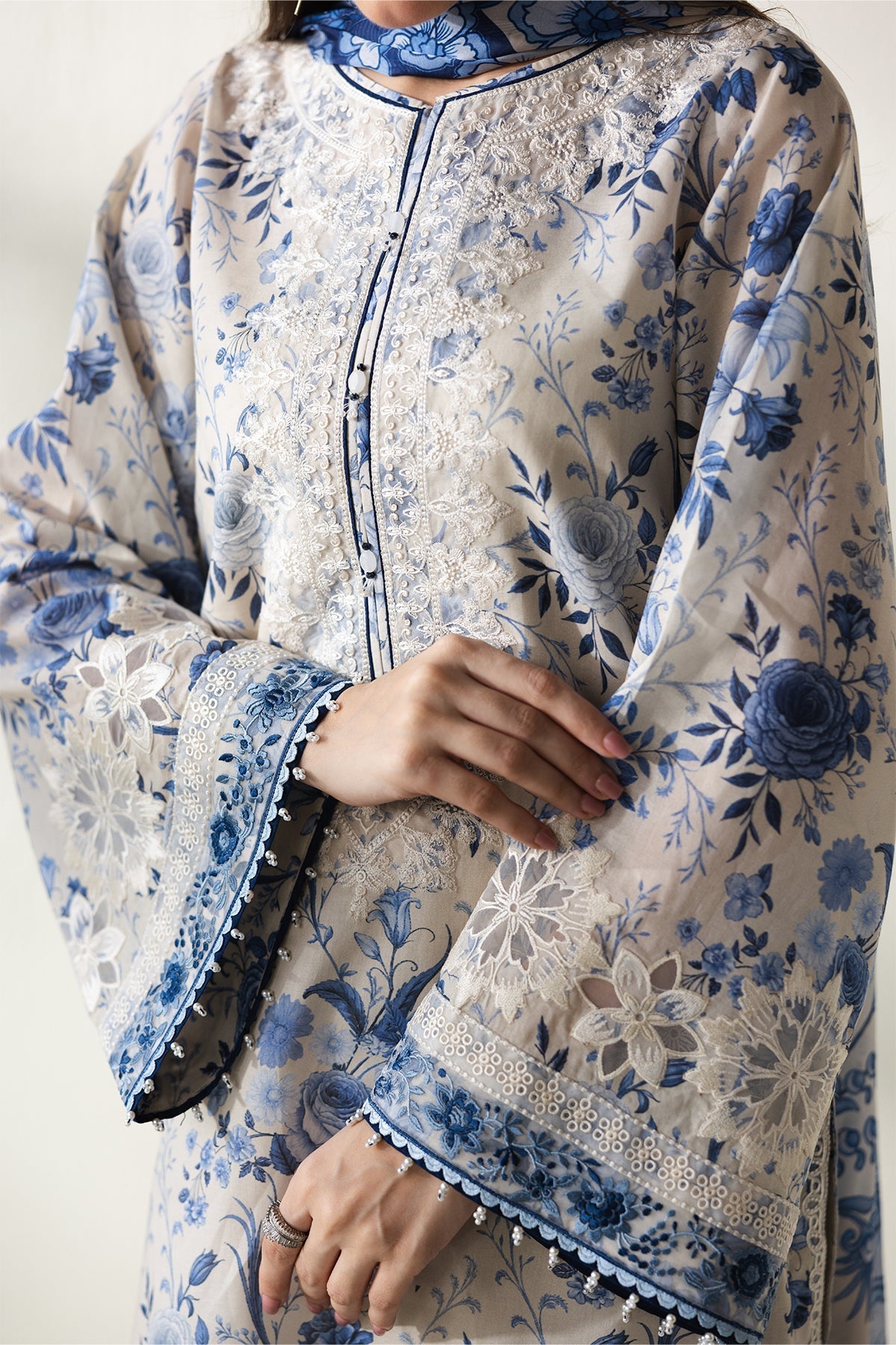 Baroque | Embroidered Lawn | SF-4429