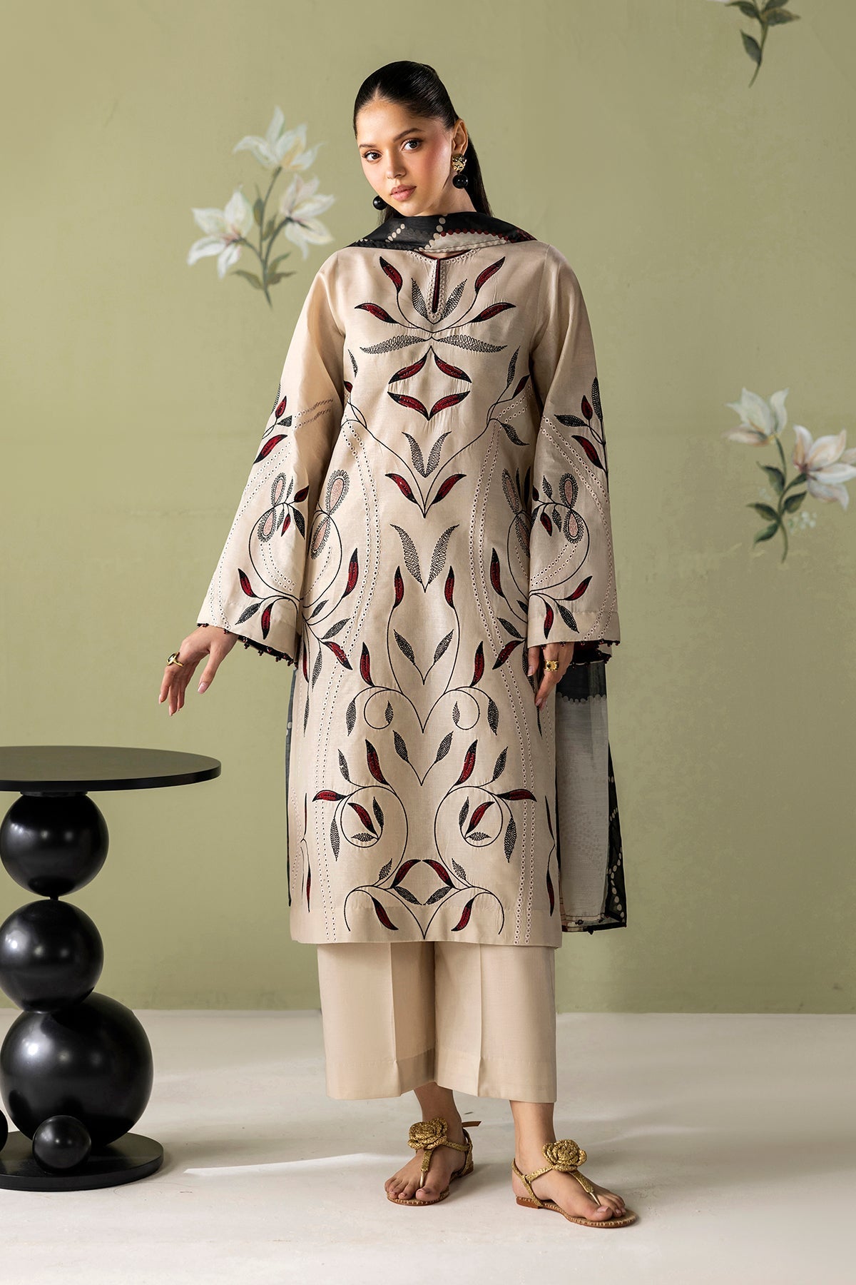 Baroque | Embroidered Lawn | SF-4418