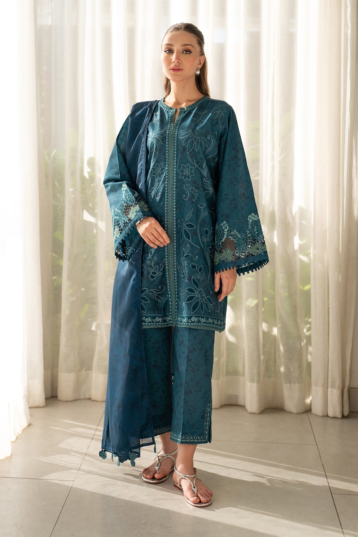 Baroque | Embroidered Lawn | SF-4097