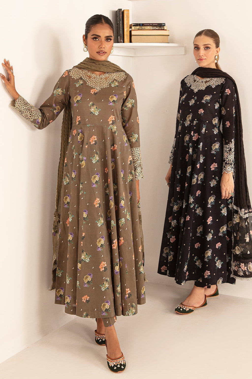 Baroque | Embroidered Lawn | SF-406