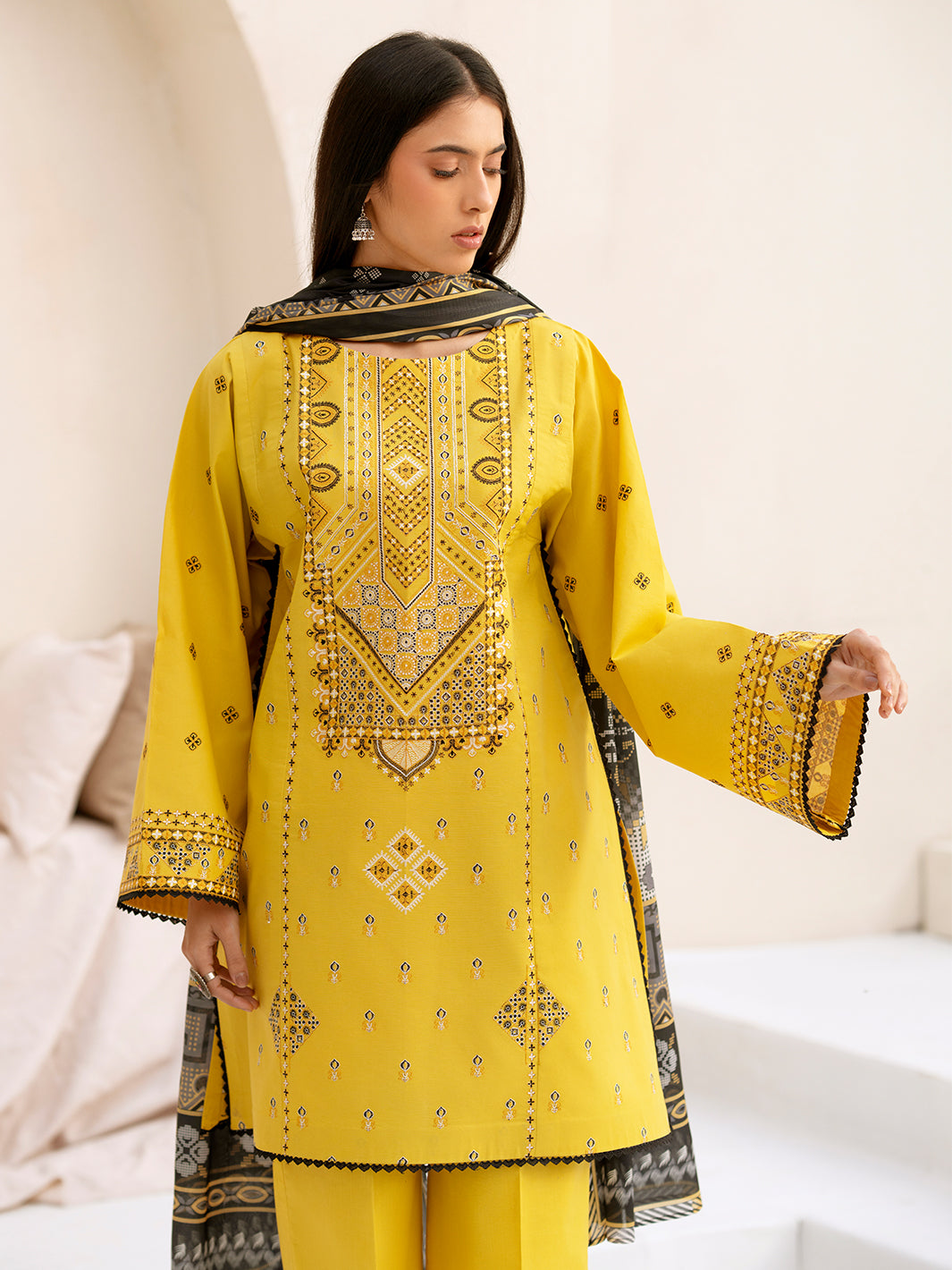 Bin Ilyas | Aaina Summer Edit 25 | 86 - B