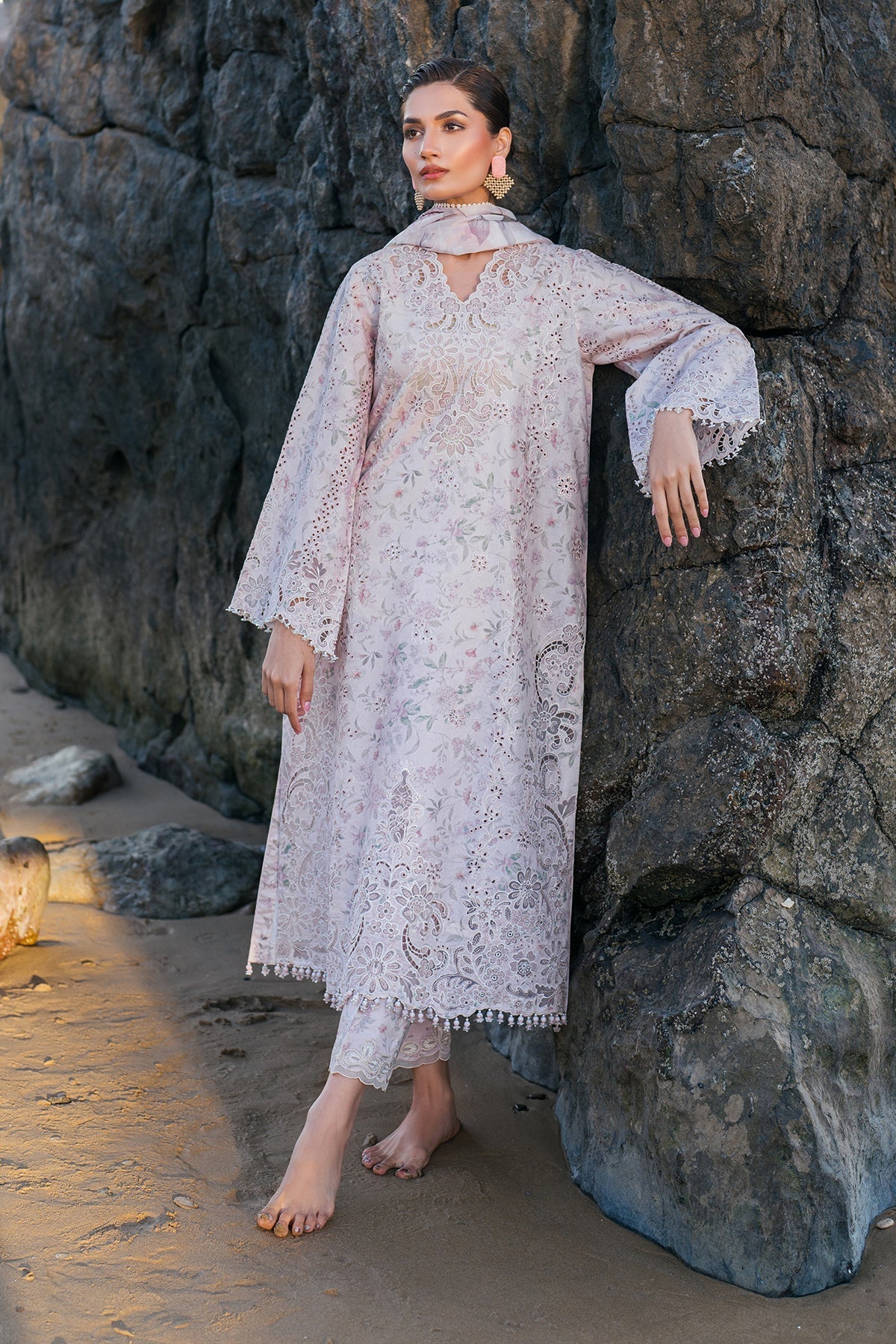 Baroque | Embroidered Lawn | SF-4130