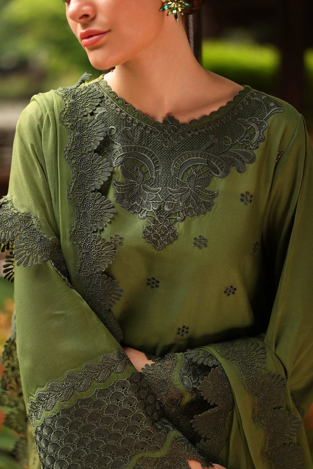Baroque | Embroidered Lawn | SF-4258