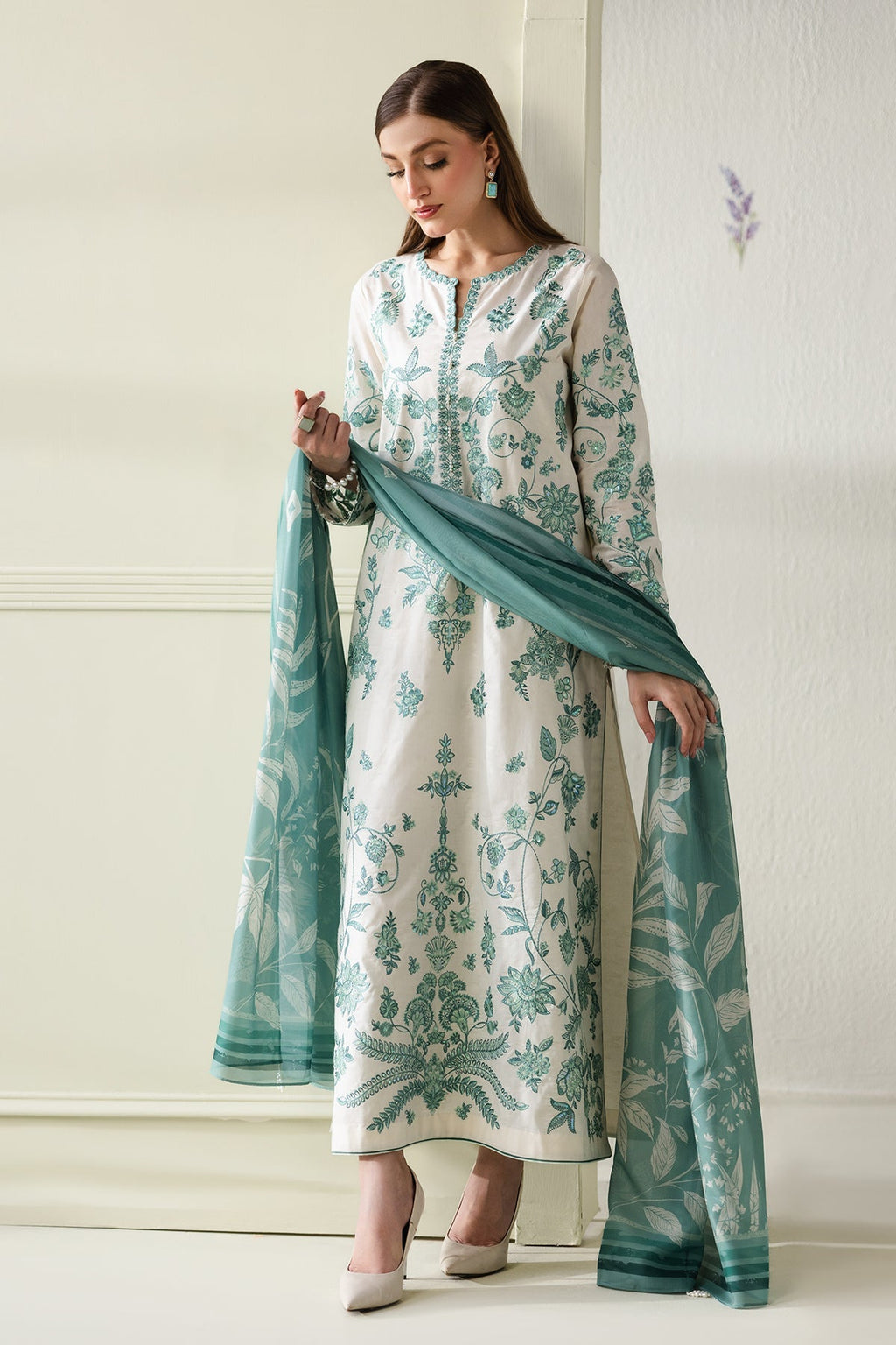 Baroque | Embroidered Lawn | SF-4430