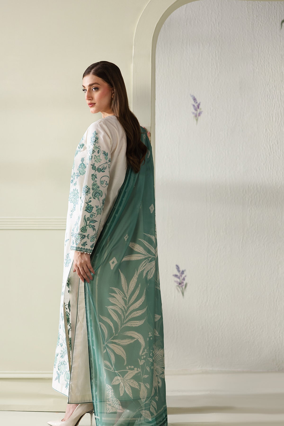 Baroque | Embroidered Lawn | SF-4430