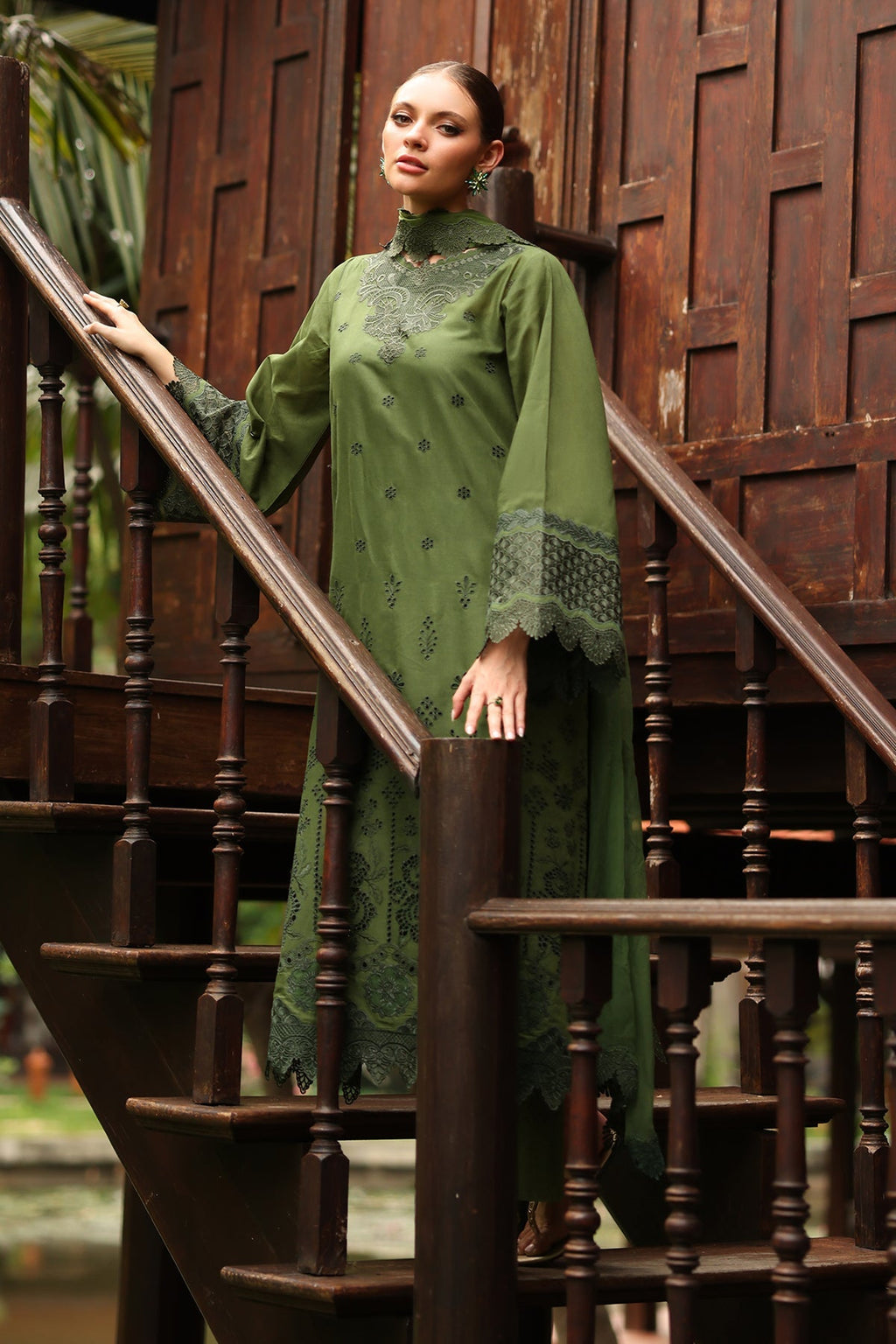 Baroque | Embroidered Lawn | SF-4258