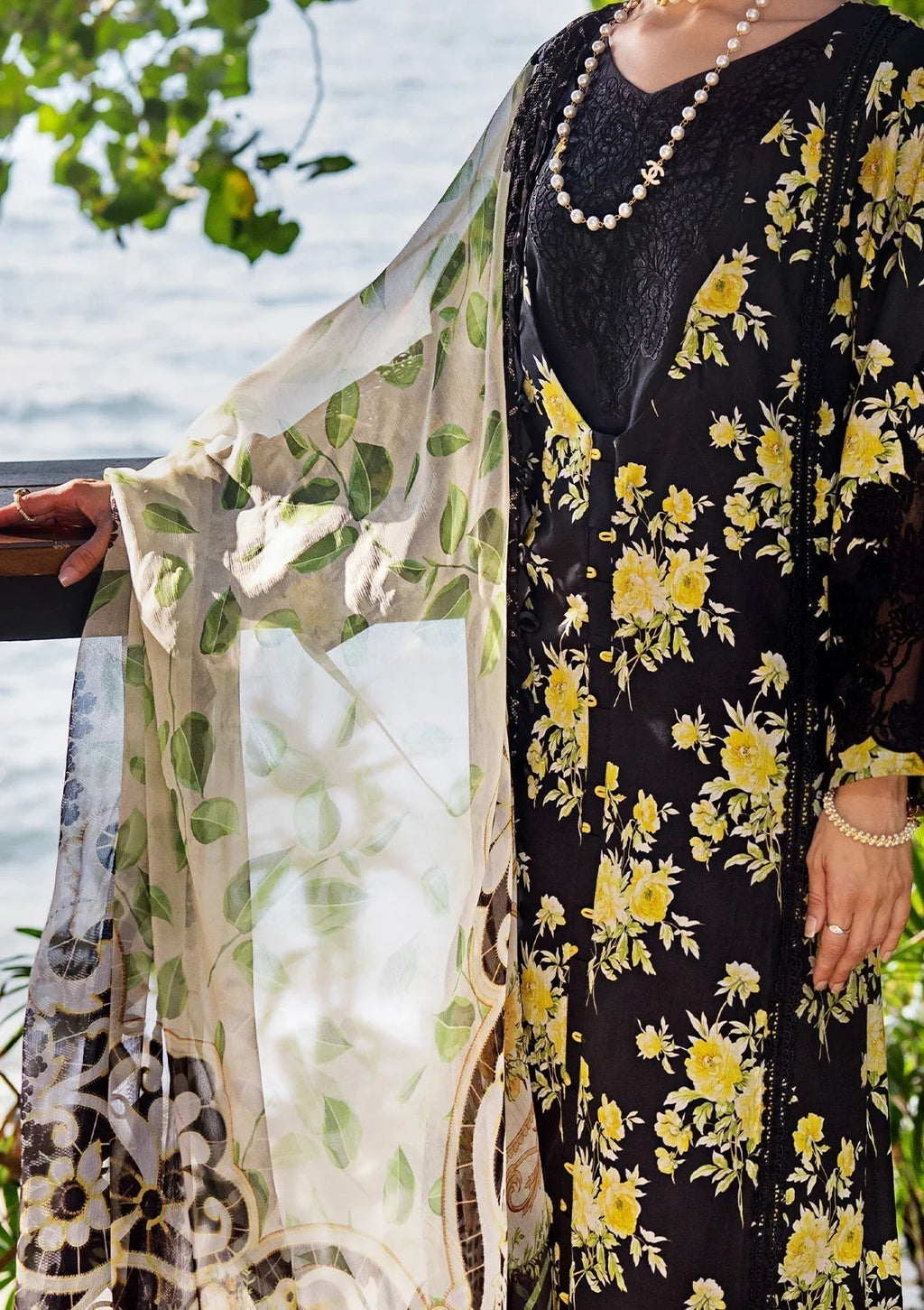 ELAF Signature Embroidered Lawn 3Pc Suit ESL-06A ECLIPSED DREAM