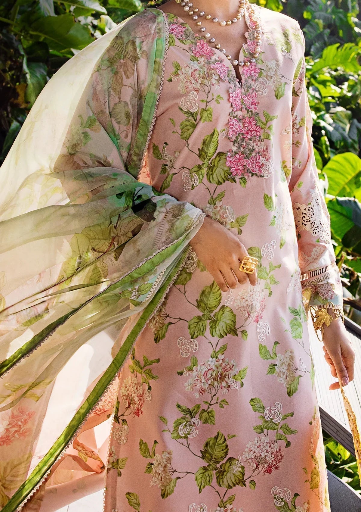 ELAF Signature Embroidered Lawn 3Pc Suit ESL-05B DELIGHT DRAPE