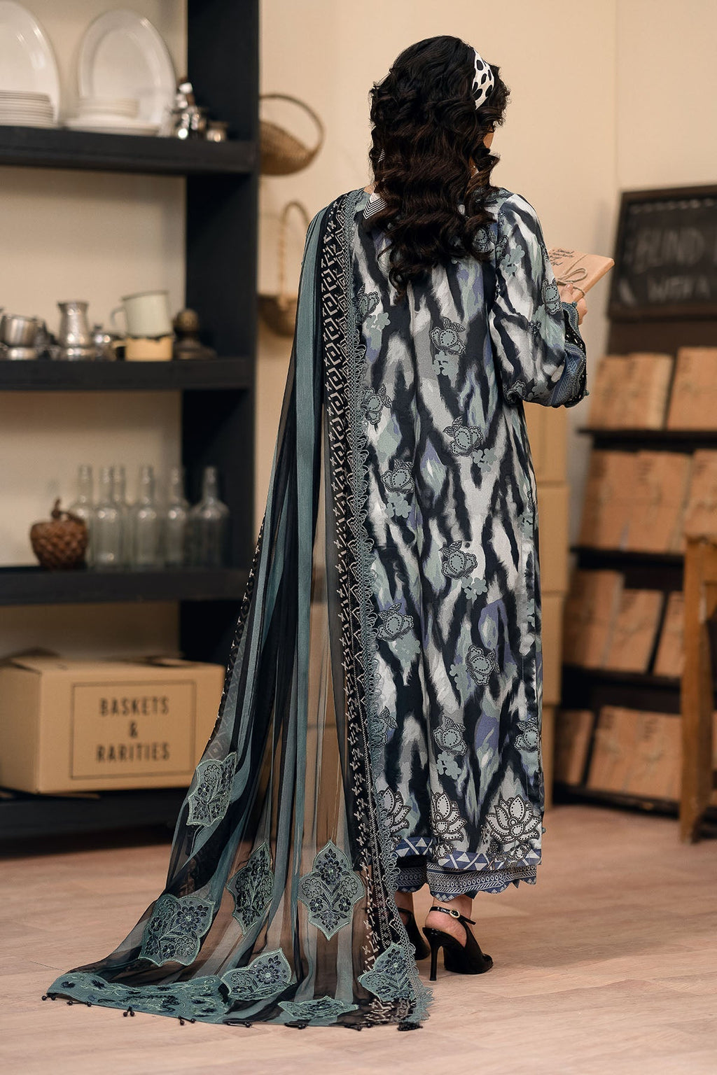 Nureh | Glam Girl Lawn | GL-24 - Riwayat-e-Khas