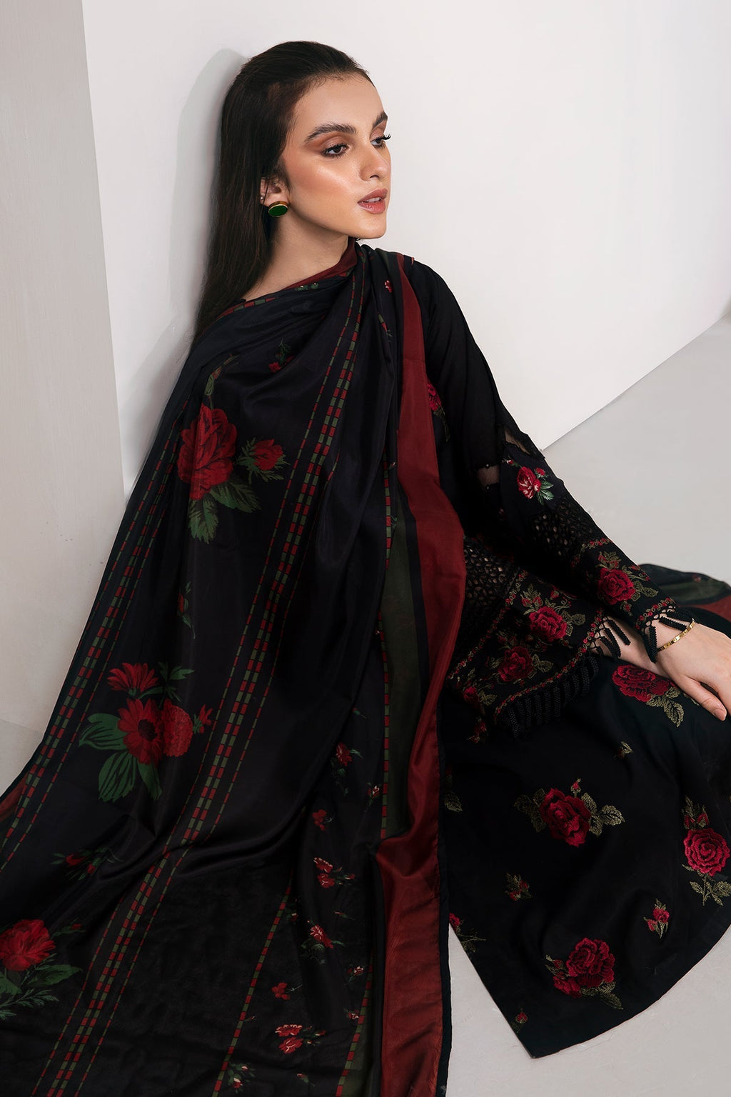 Baroque | Embroidered Lawn | SF-361
