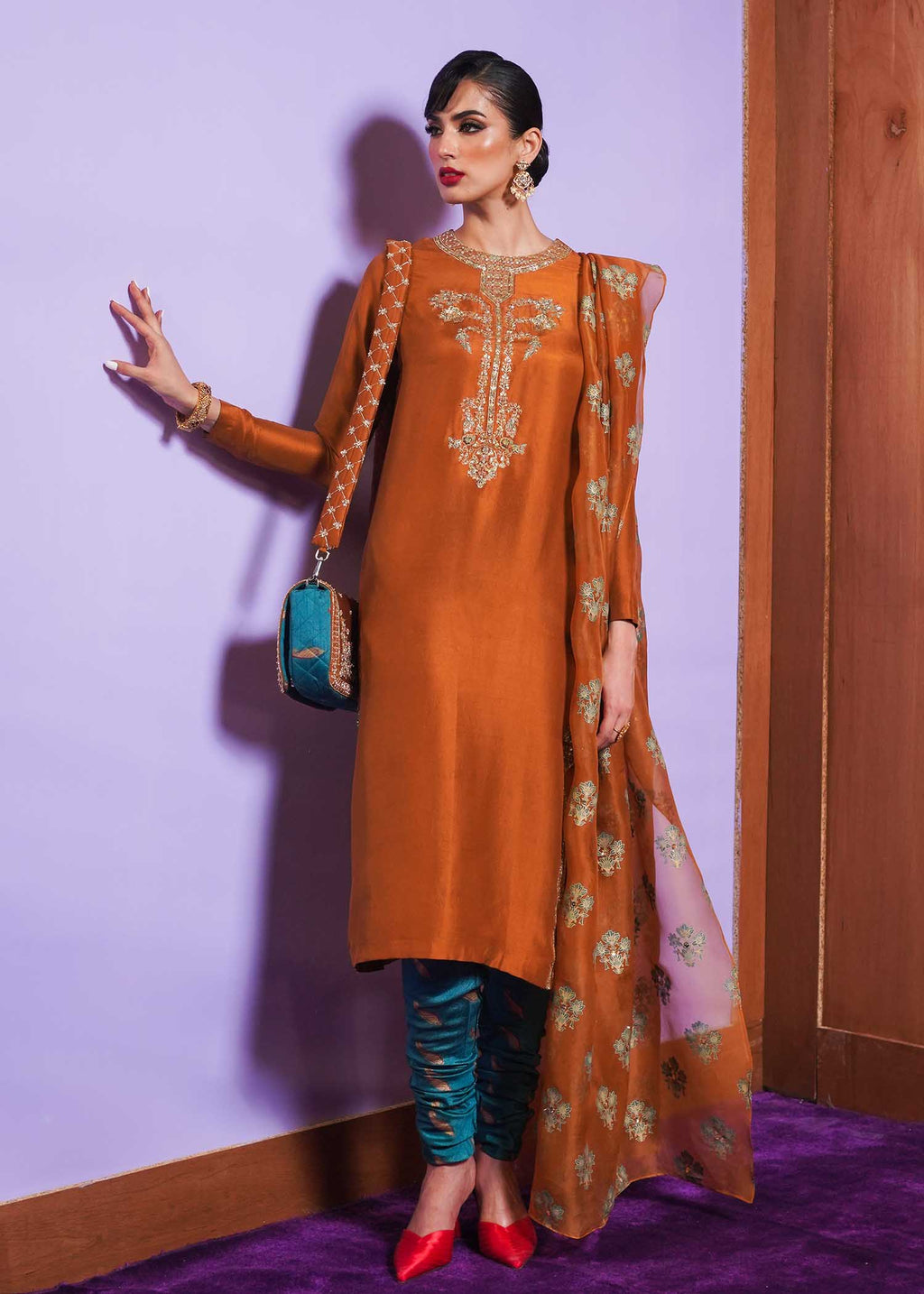 Hussain Rehar | Basic Not Basic | Gilt