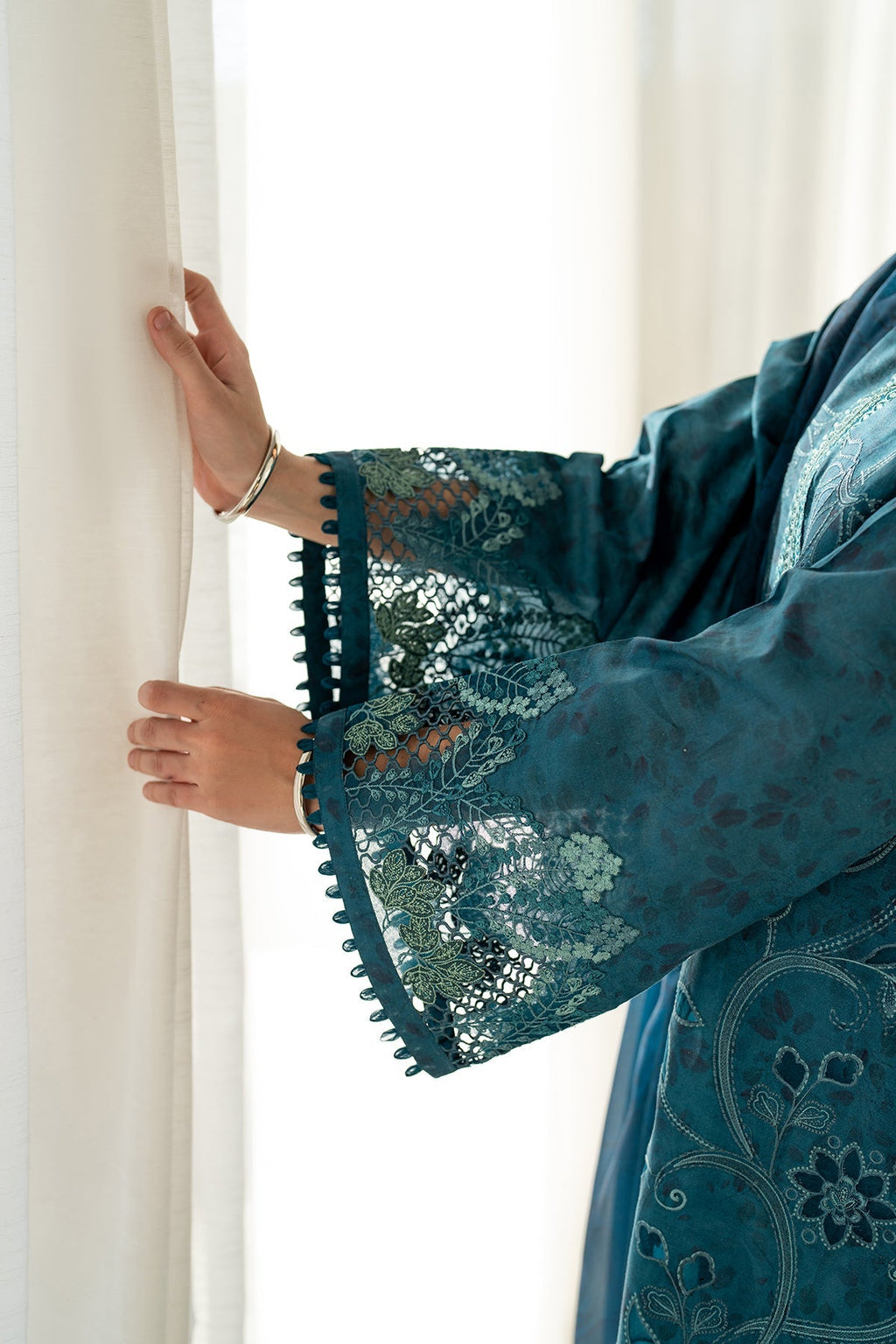 Baroque | Embroidered Lawn | SF-4097