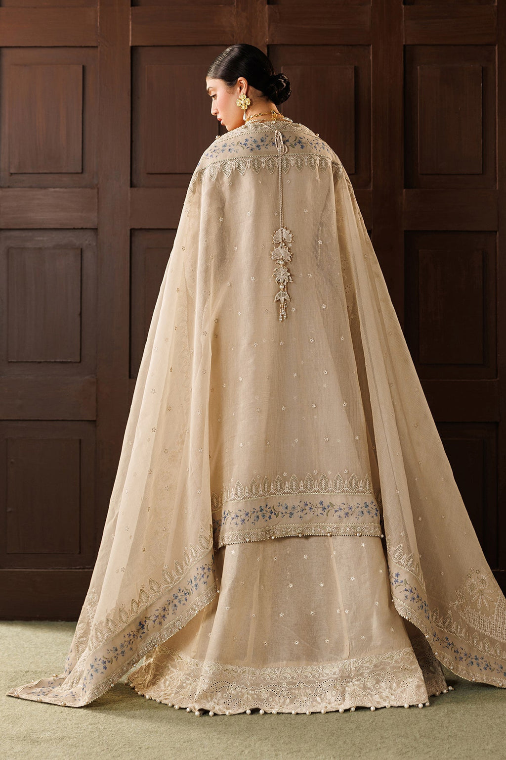Baroque | Edit Lawnƒ??26 | EMBROIDERED LAWN EL26-D03 UNSTITCHED