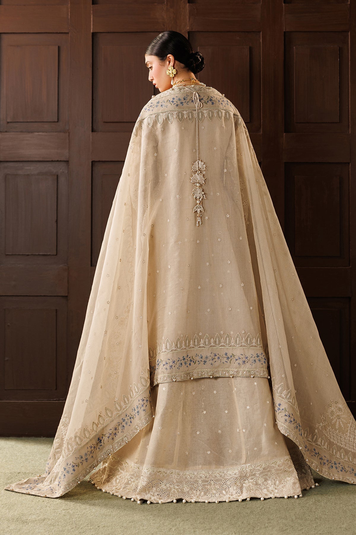 Baroque | Edit Lawnƒ??26 | EMBROIDERED LAWN EL26-D03 UNSTITCHED