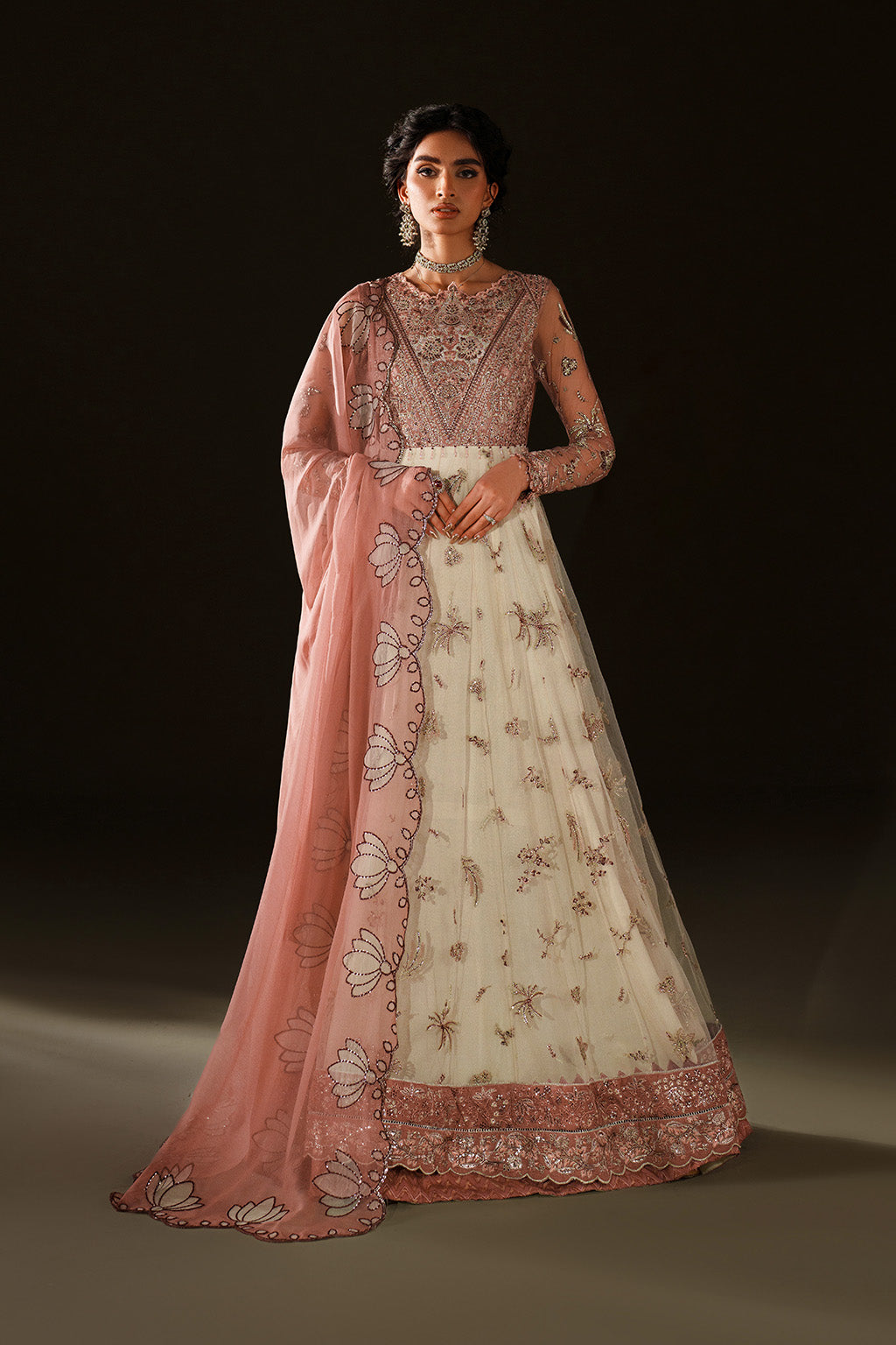 Iznik | Velvet 25 | IV-78 Embroidered Velvet