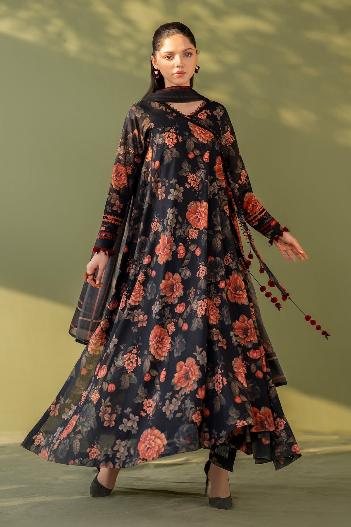 Baroque | Embroidered Lawn | SF-4172
