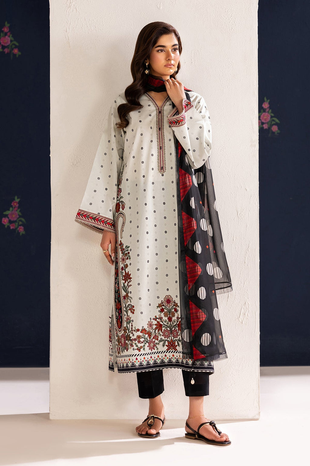 Baroque | Embroidered Lawn | SF-4455