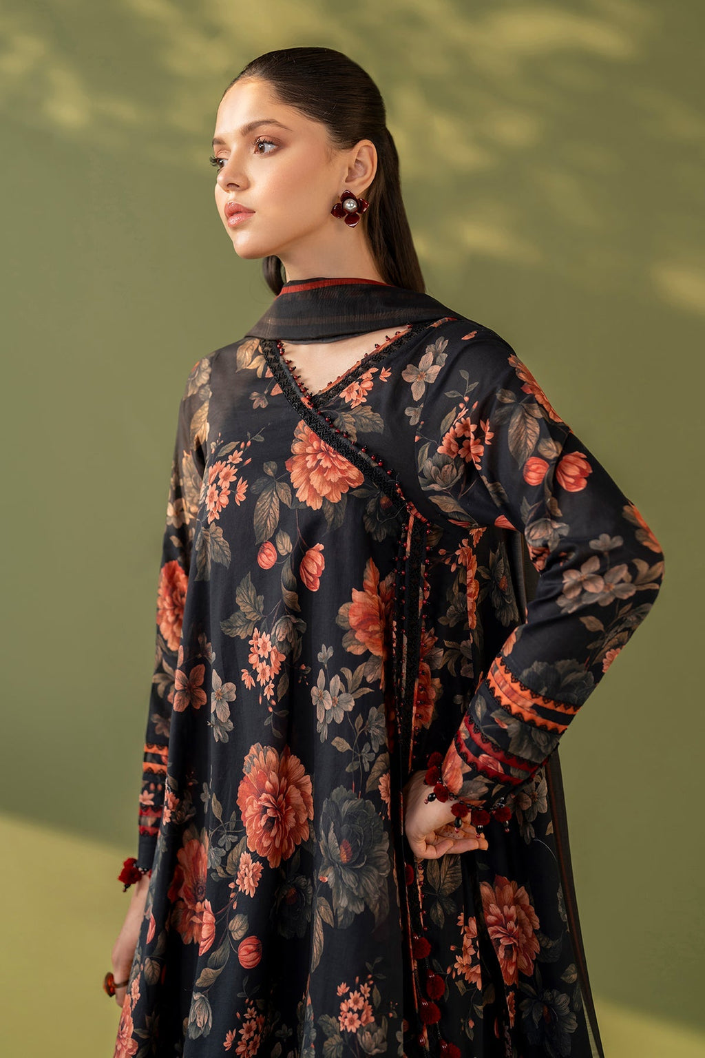 Baroque | Embroidered Lawn | SF-4172