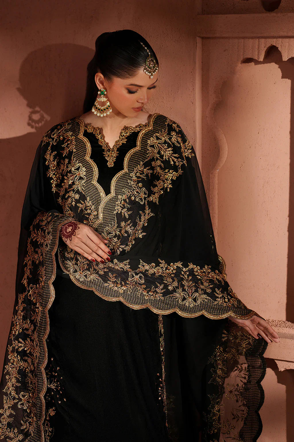 IZNIK | Raagni Velvet Formals | IV-62 Embroidered Velvet
