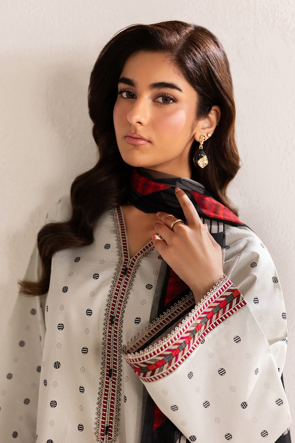 Baroque | Embroidered Lawn | SF-4455