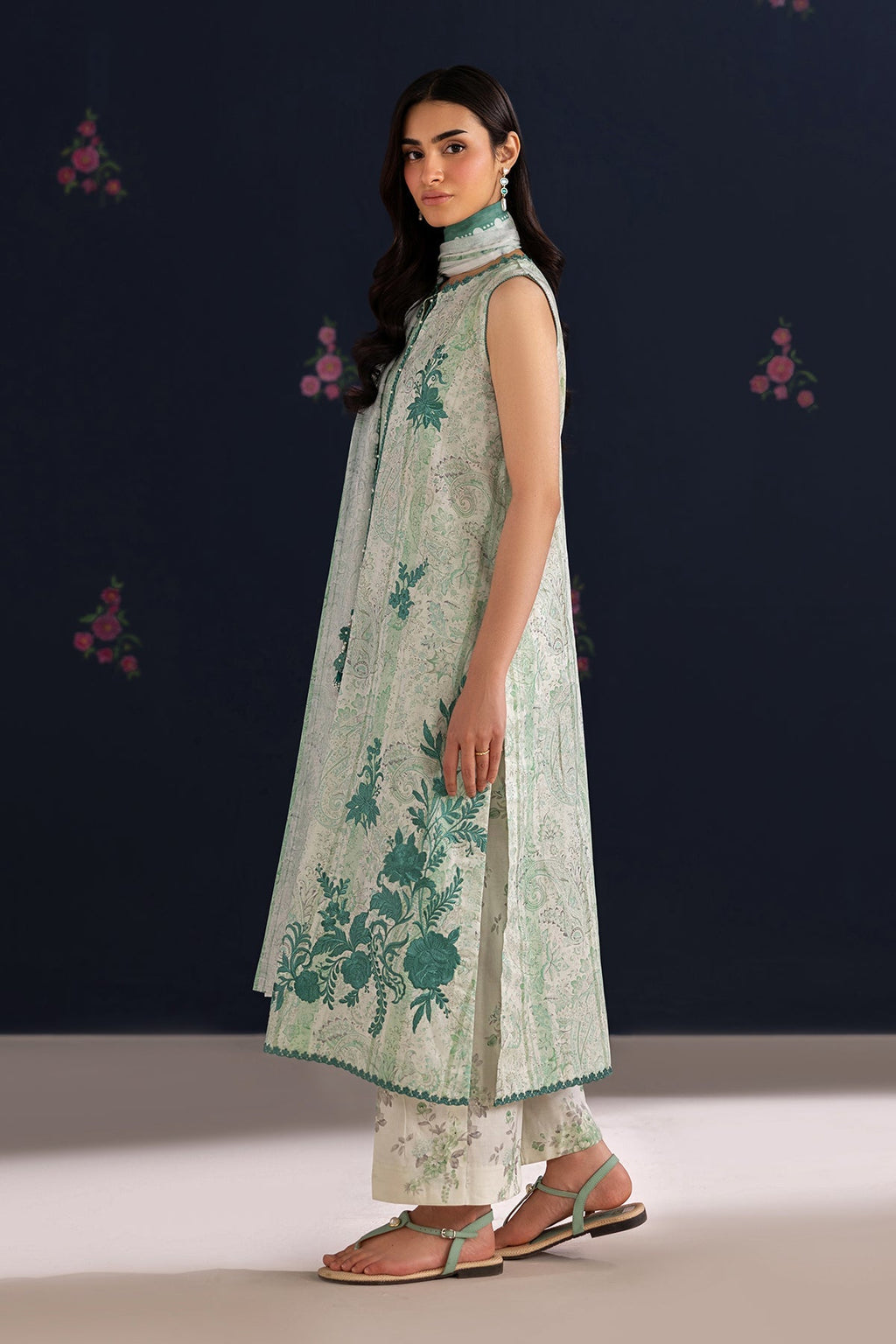 Baroque | Embroidered Lawn | SF-4456
