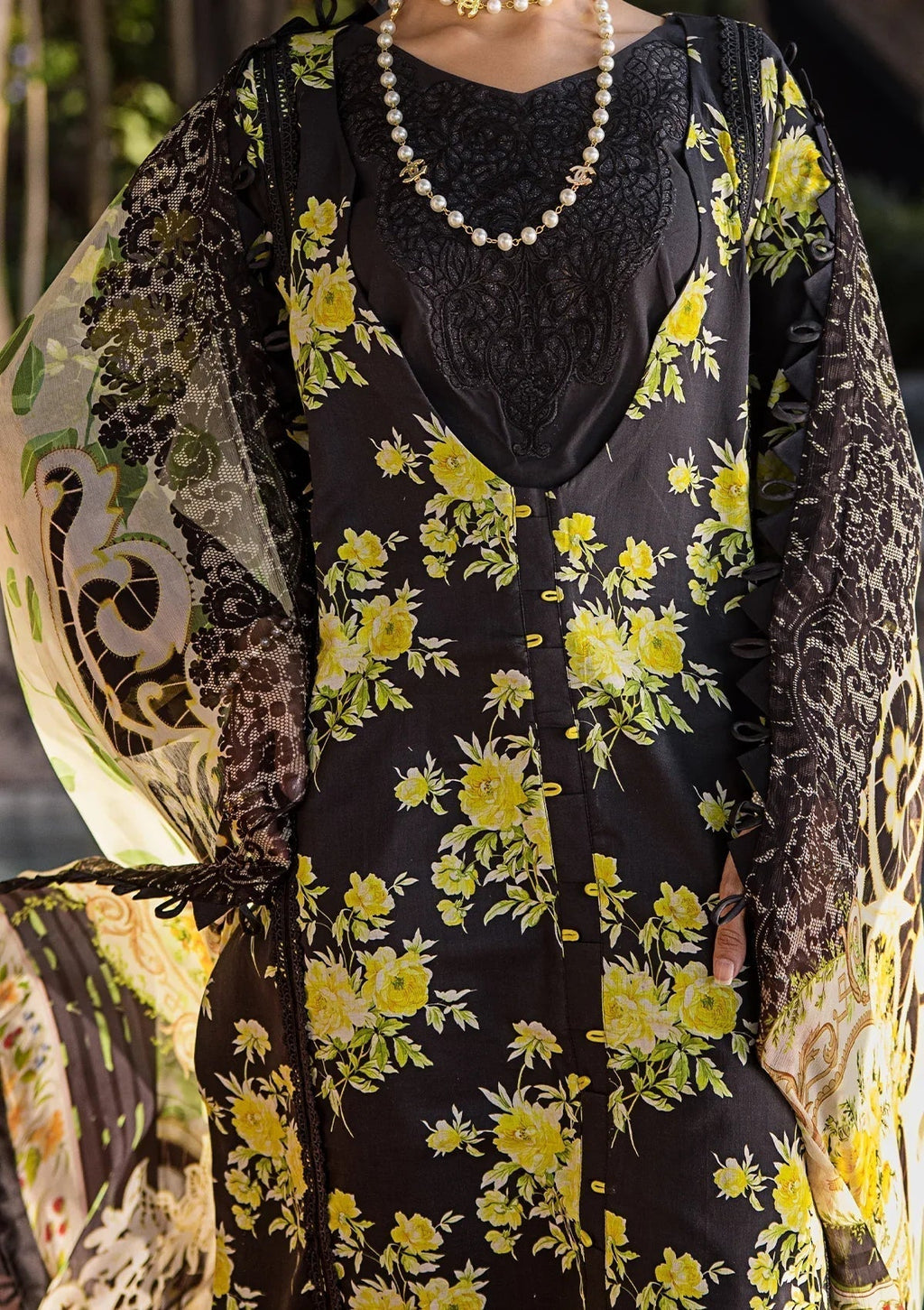 ELAF Signature Embroidered Lawn 3Pc Suit ESL-06A ECLIPSED DREAM