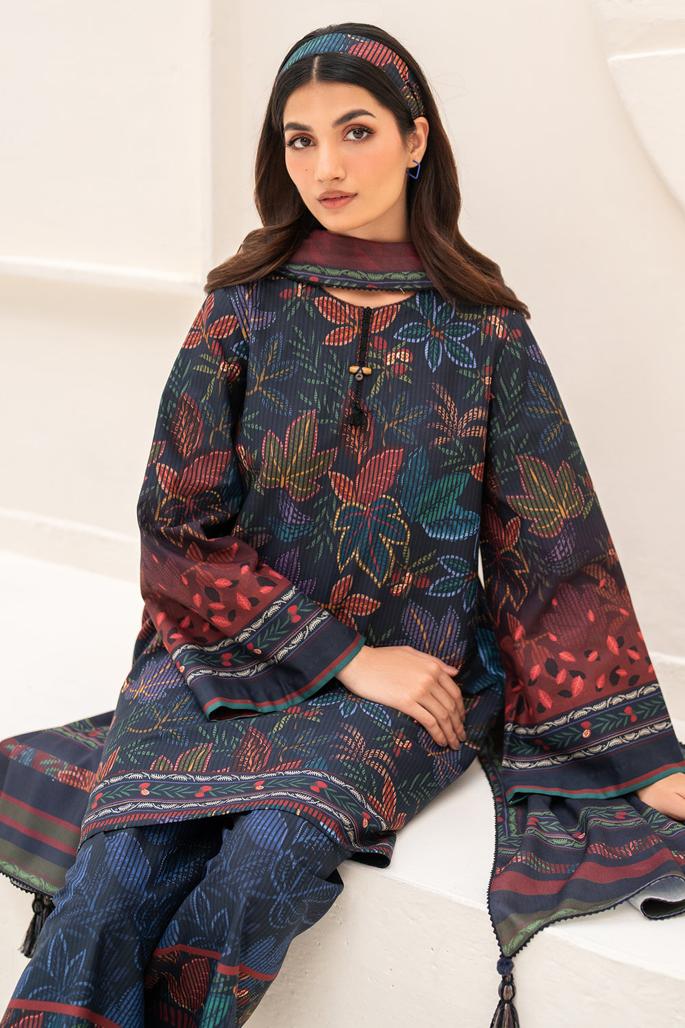 Jazmin | Winter Edition 24 | VISCOSE UW-0094