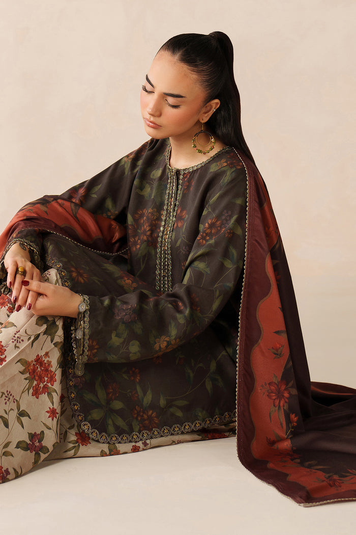 Baroque | Luxury Pret 25 | UF-4279