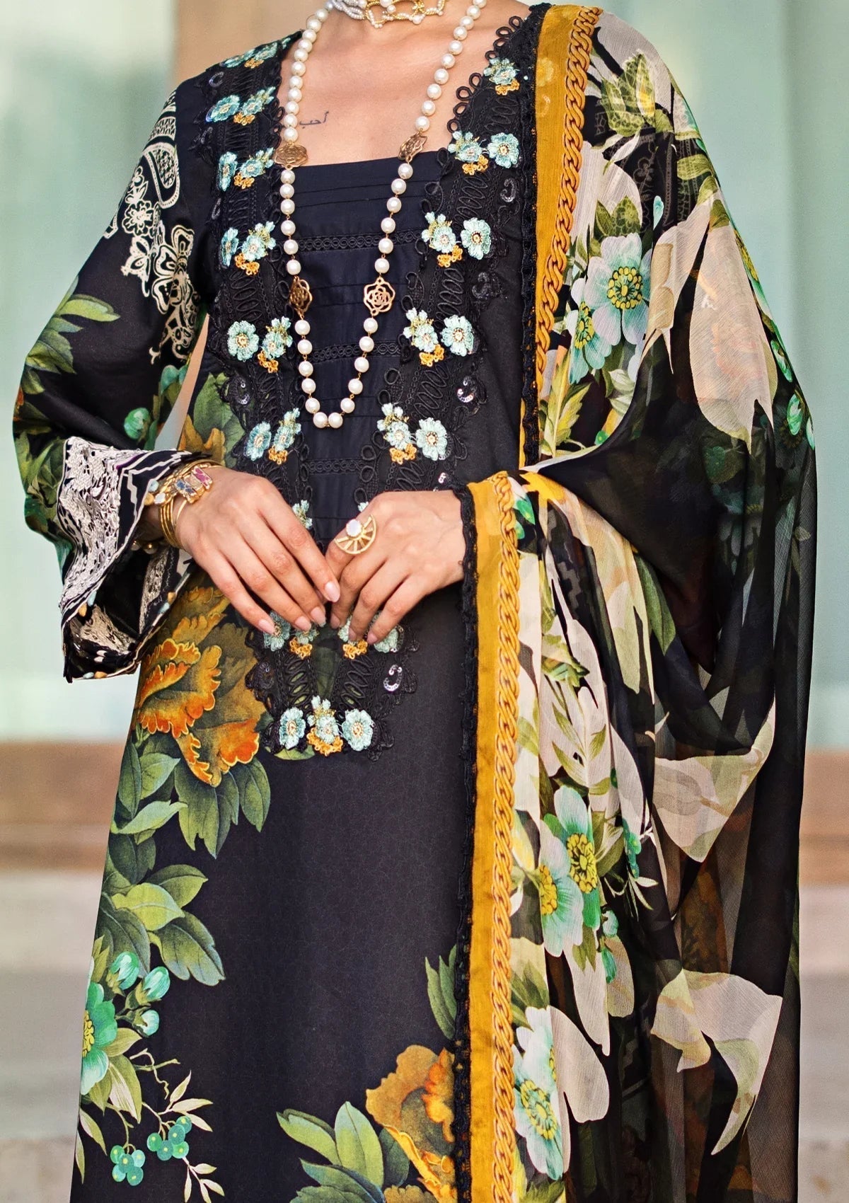 ELAF Signature Embroidered Lawn 3Pc Suit ESL-08B NIGHTFALL