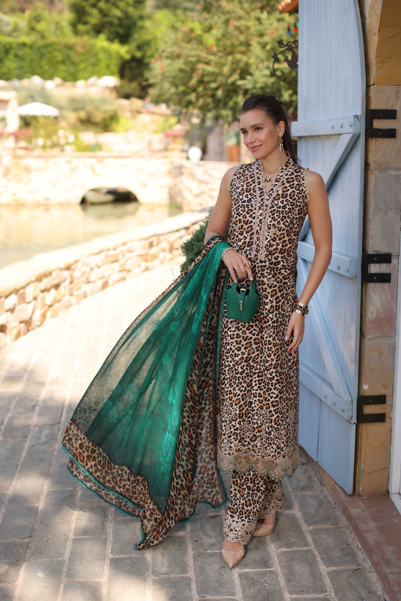 Noor by Saadia Asad | Luxe Chikankari 25 | D2-A - Riwayat-e-Khas