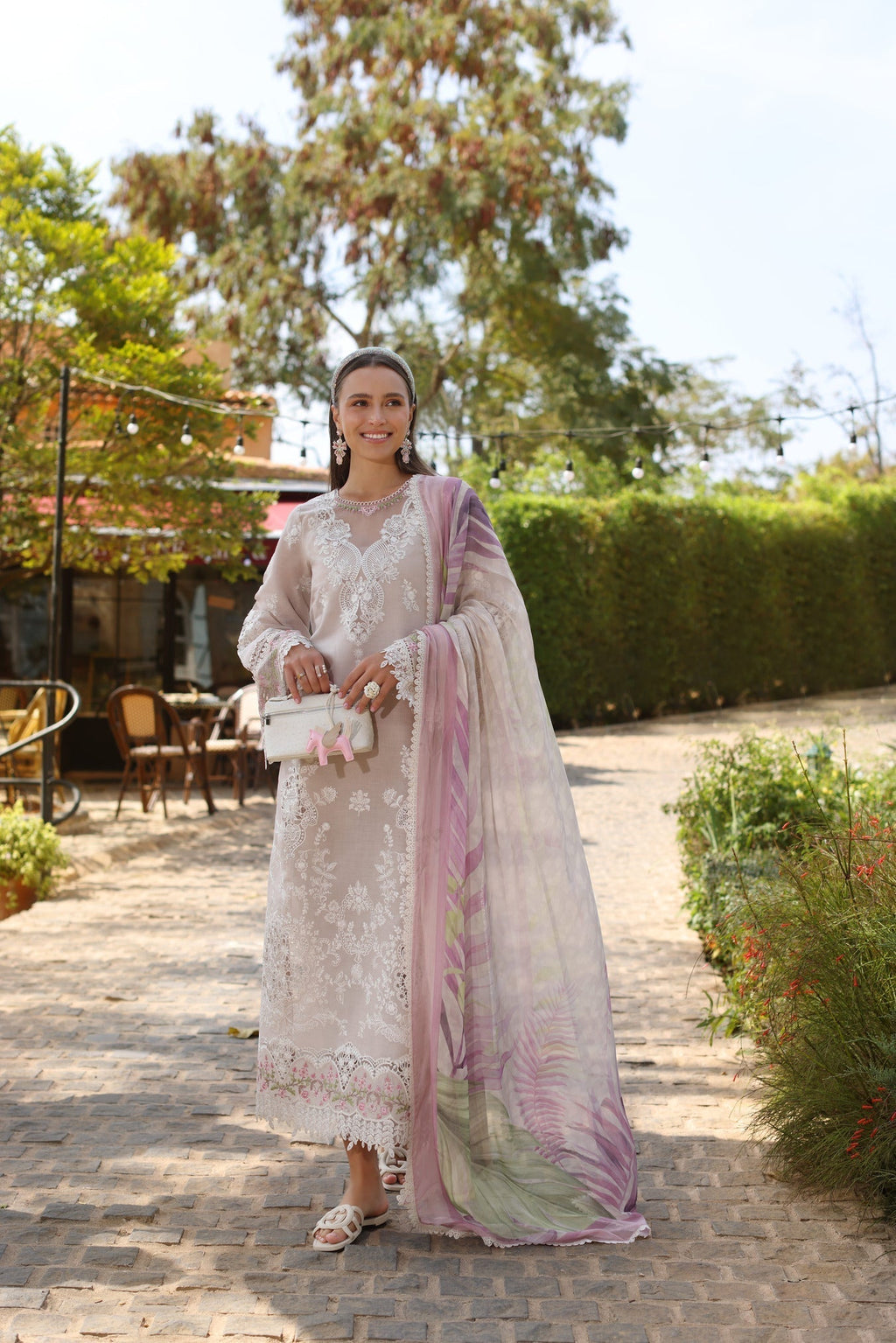 Noor by Saadia Asad | Luxe Chikankari 25 | D4-A - Riwayat-e-Khas