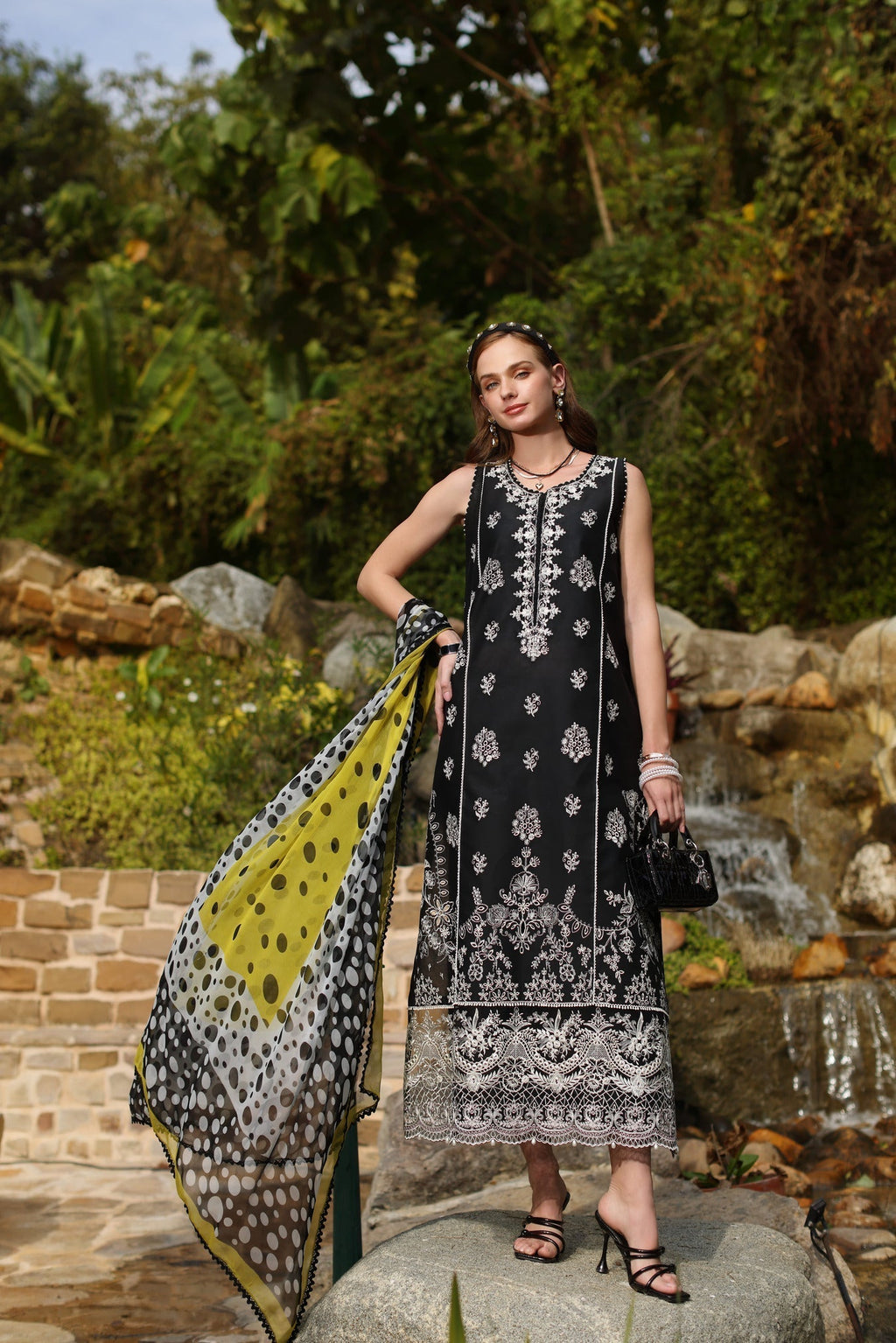 Noor by Saadia Asad | Luxe Chikankari 25 | D3-B - Riwayat-e-Khas