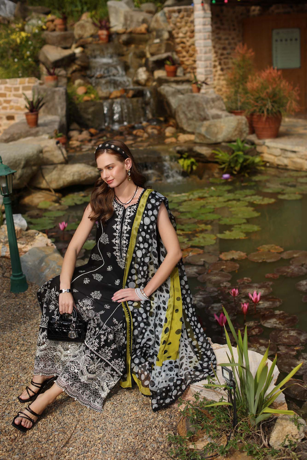 Noor by Saadia Asad | Luxe Chikankari 25 | D3-B - Riwayat-e-Khas
