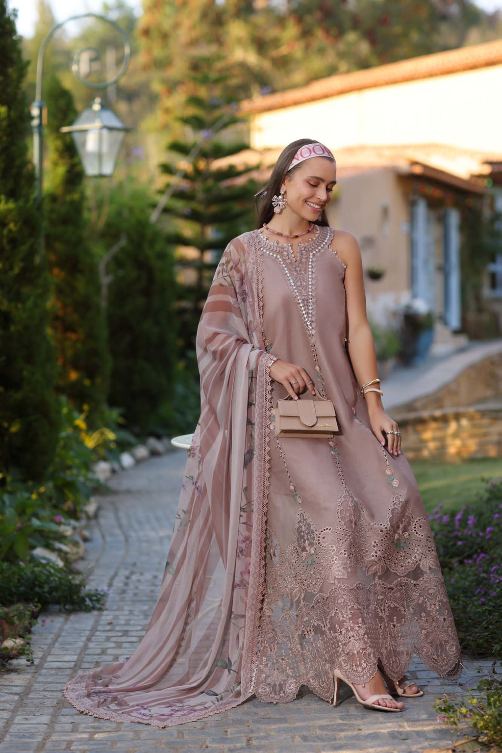 Noor by Saadia Asad | Luxe Chikankari 25 | D6-B - Riwayat-e-Khas