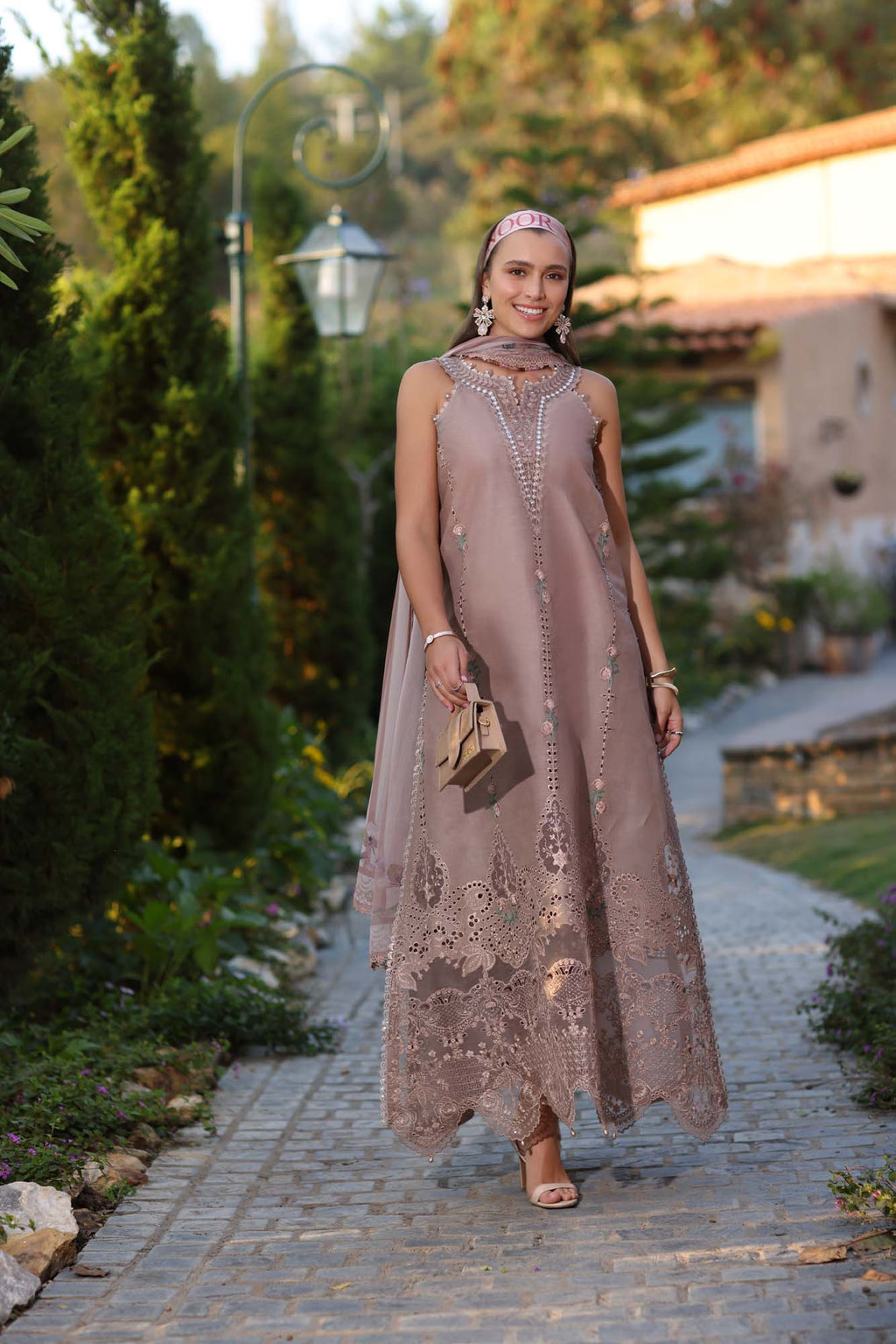 Noor by Saadia Asad | Luxe Chikankari 25 | D6-B - Riwayat-e-Khas