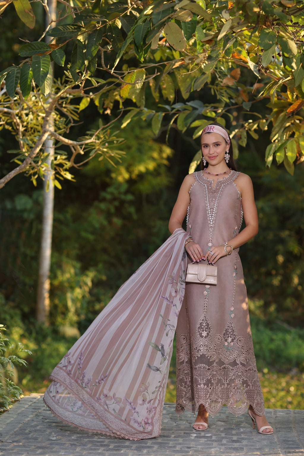 Noor by Saadia Asad | Luxe Chikankari 25 | D6-B - Riwayat-e-Khas
