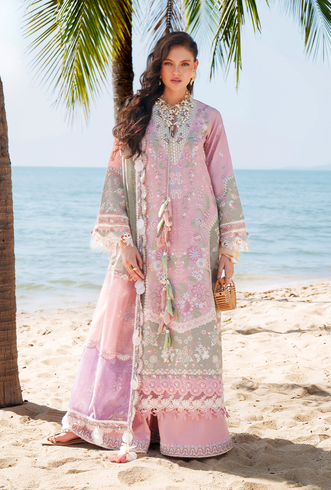 AJR Couture | Evara Luxury Lawn | Niva