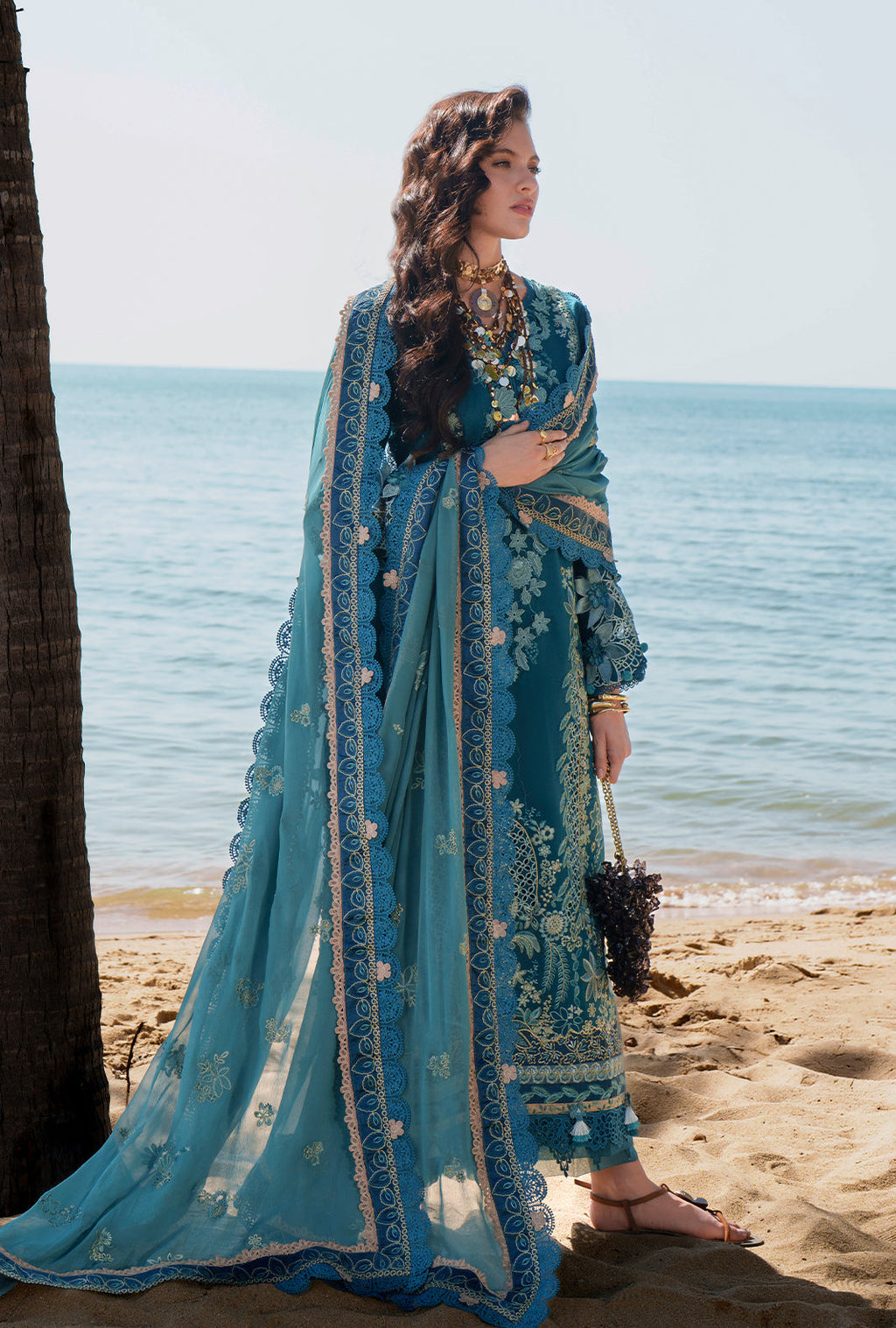 AJR Couture | Evara Luxury Lawn | Maela