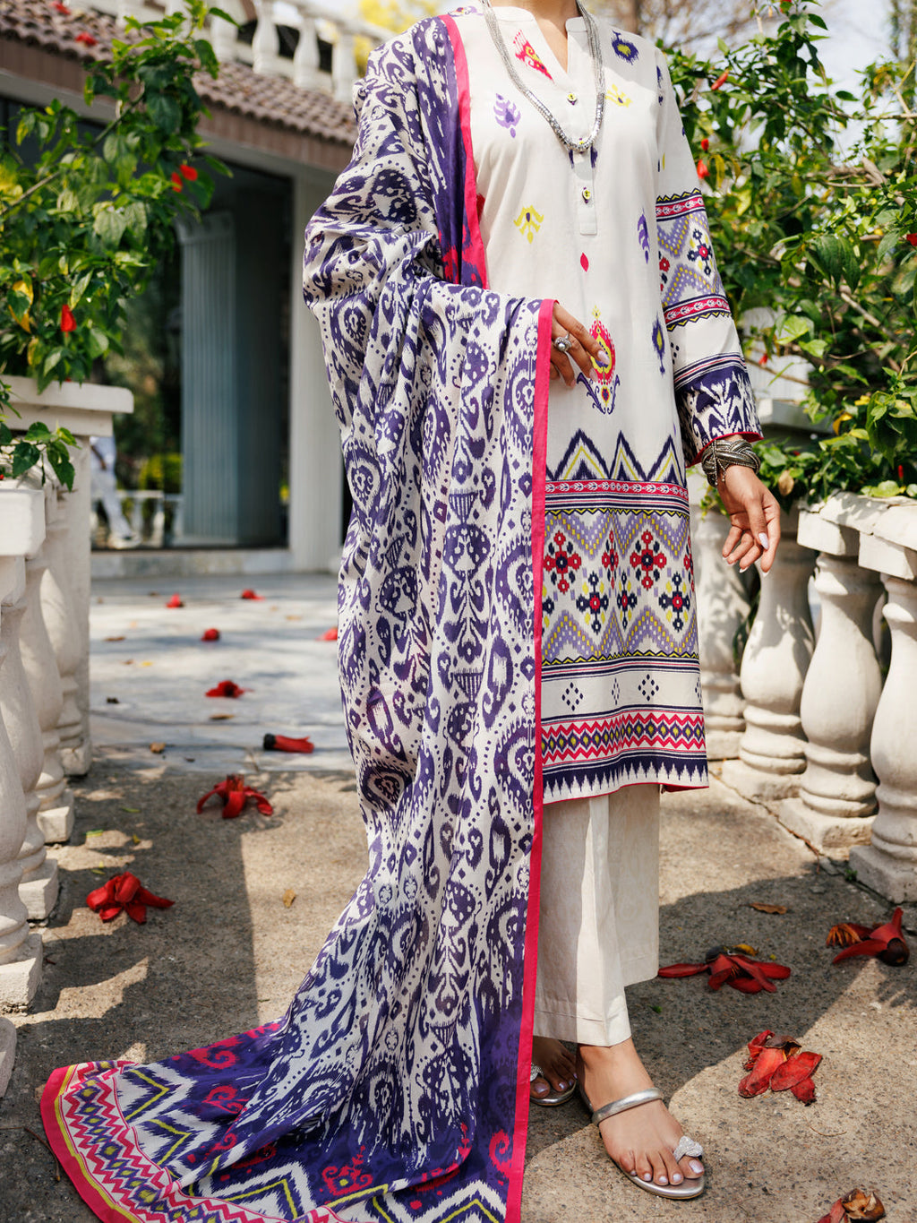 Almirah | Traditional Tale |ALP-3PS-2115