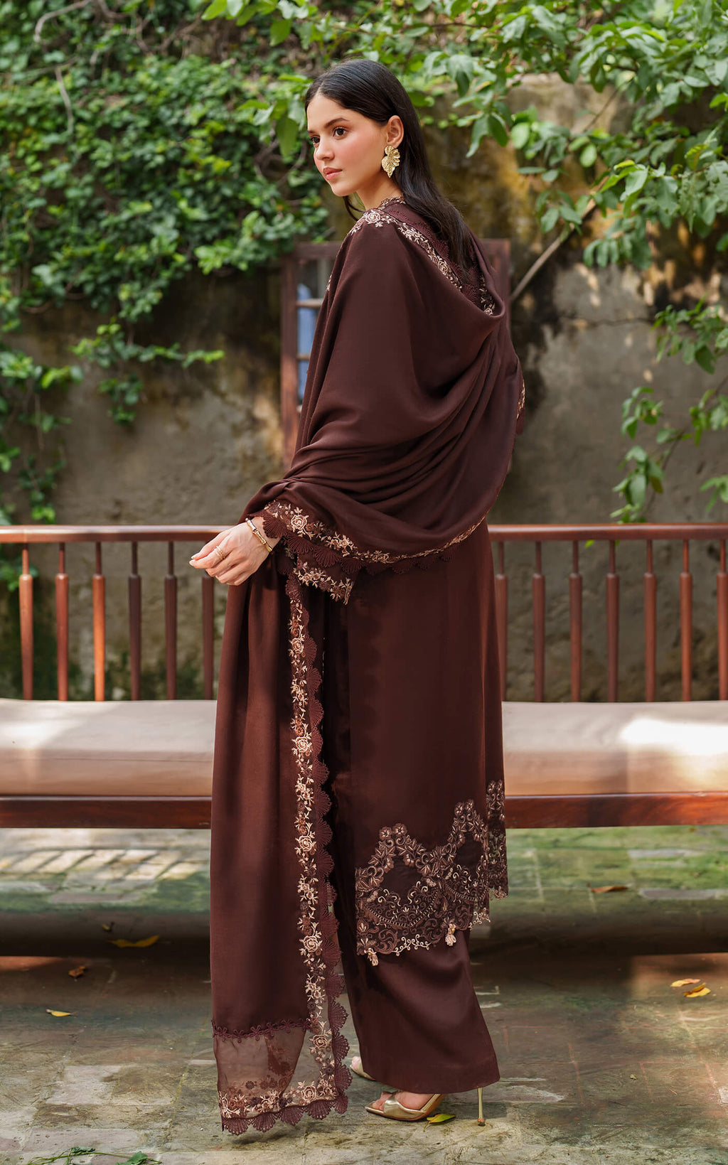 Asifa and Nabeel | Pashmina Luxe 25 | Aima LWC25-10