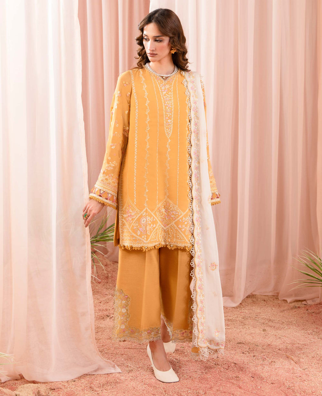 Republic Womenswear | RPP Vol 2 25 | Amber
